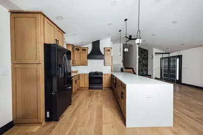 2125  Donmar Ln, Brookfield, WI 53005 - Photo 11
