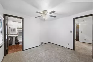 2219 S 70th St, West Allis, WI 53219 - Photo 13