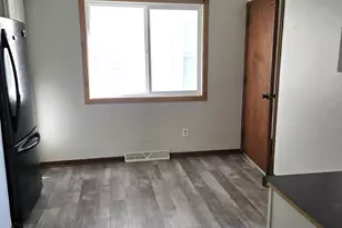 2219 S 70th St, West Allis, WI 53219 - Photo 17