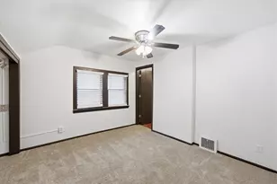 2219 S 70th St, West Allis, WI 53219 - Photo 11