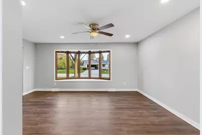 5782  Rustic Ln, Greendale, WI 53129 - Photo 3