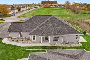 540 Hunter Oaks Blvd, Watertown, WI 53094 - Photo 21