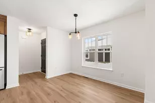 512 Hunter Oaks Blvd, Watertown, WI 53094 - Photo 5