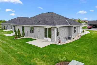 512  Hunter Oaks Blvd #901, Watertown, WI 53094 - Photo 19