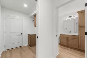 516 Hunter Oaks Blvd, Watertown, WI 53094 - Photo 17