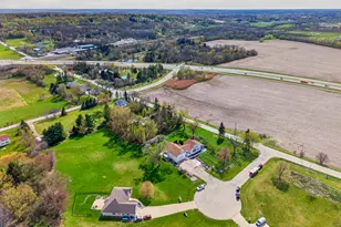 S25W27133 Rocky Hills Ct, Waukesha, WI 53188 - Photo 45