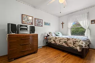 2172 S 109th St, West Allis, WI 53227 - Photo 7