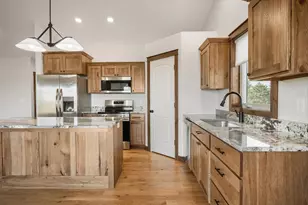 S4674 Erickson Ln, Jefferson, WI 54665 - Photo 5