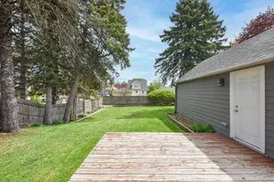 927 Genesee St, Waukesha, WI 53186 - Photo 37