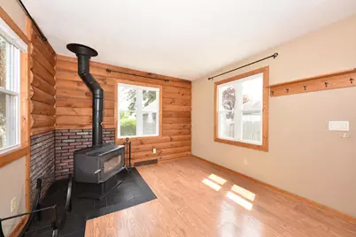 927  Genesee St, Waukesha, WI 53186 - Photo 17