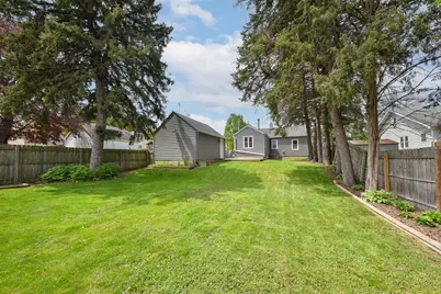 927  Genesee St, Waukesha, WI 53186 - Photo 39