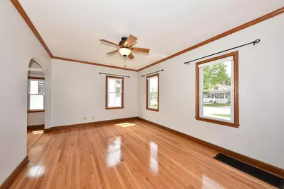 927  Genesee St, Waukesha, WI 53186 - Photo 3