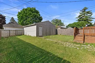 2401 Hansen Ave, Racine, WI 53405 - Photo 27