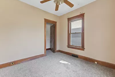 2401  Hansen Ave, Racine, WI 53405 - Photo 11