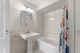 6060 N Bay Ridge Ave, Whitefish Bay, WI 53217 - Photo 27