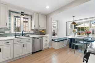 6060 N Bay Ridge Ave, Whitefish Bay, WI 53217 - Photo 11