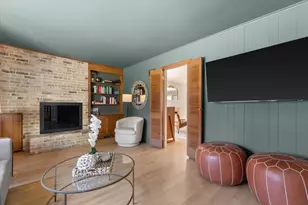 6060 N Bay Ridge Ave, Whitefish Bay, WI 53217 - Photo 17
