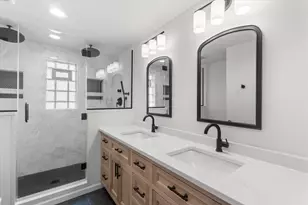 6060 N Bay Ridge Ave, Whitefish Bay, WI 53217 - Photo 21