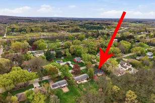 1015 W Devonshire Rd, Delafield, WI 53018 - Photo 53