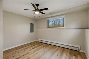 1015 W Devonshire Rd, Delafield, WI 53018 - Photo 31