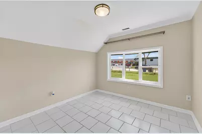 2412  Eaton Ln, Racine, WI 53404 - Photo 13