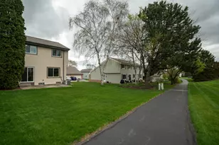 7307 S Delaine Dr, Oak Creek, WI 53154 - Photo 27