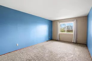 7307 S Delaine Dr, Oak Creek, WI 53154 - Photo 13