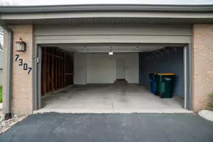 7307 S Delaine Dr, Oak Creek, WI 53154 - Photo 29