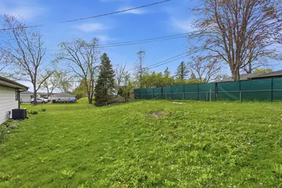 5314 W Nokomis Rd, Brown Deer, WI 53223 - Photo 3