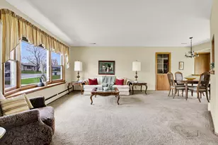 W174N9433 Devonwood Rd, Menomonee Falls, WI 53051 - Photo 3
