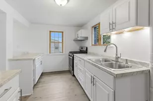5616 Beaver Ct, Greendale, WI 53129 - Photo 7