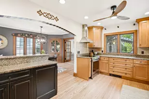 2536 N 81st St, Wauwatosa, WI 53213 - Photo 17