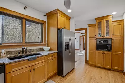 2536 N 81st St, Wauwatosa, WI 53213 - Photo 15