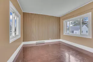 2121 Cleveland Ave, Sheboygan, WI 53081 - Photo 11