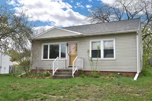 3337 E Waterford Ave, Saint Francis, WI 53235 - Photo 27