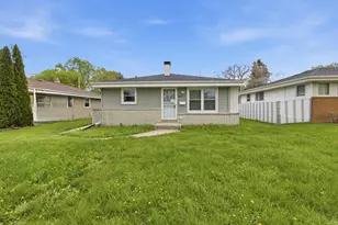 2619 E Bolivar Ave, Saint Francis, WI 53235 - Photo 1