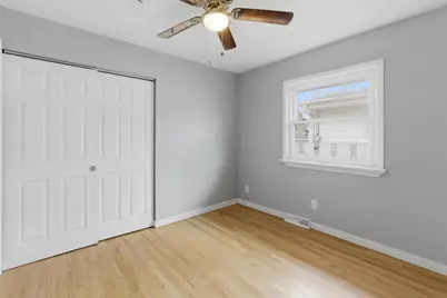 2619 E Bolivar Ave, Saint Francis, WI 53235 - Photo 11
