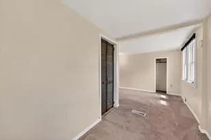 3561 S 31st St, Greenfield, WI 53221 - Photo 15