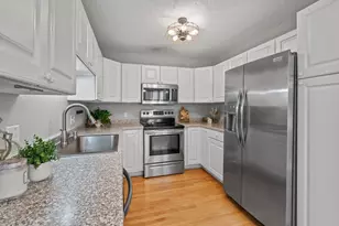 N21W24202 Cumberland Dr, Pewaukee, WI 53072 - Photo 7