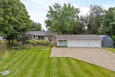 5790  Schneider Ct, West Bend, WI 53095 - Photo 7