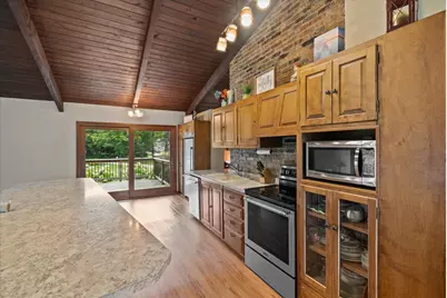 5790  Schneider Ct, West Bend, WI 53095 - Photo 17