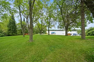 5790 Schneider Ct, West Bend, WI 53095 - Photo 5