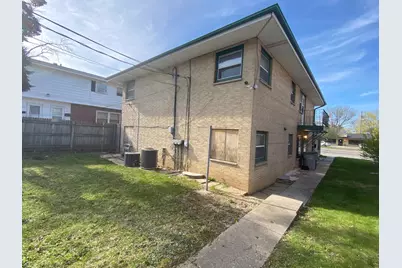 8515 W Hampton Ave, Milwaukee, WI 53225 - Photo 17