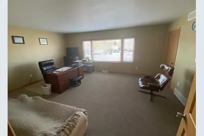 8515 W Hampton Ave, Milwaukee, WI 53225 - Photo 11