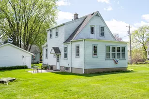 310 Zion St, Hartland, WI 53029 - Photo 31