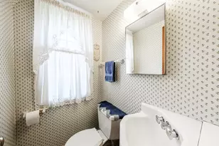 310 Zion St, Hartland, WI 53029 - Photo 7