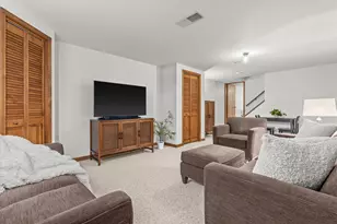 N76W15272 Prairie Ln, Menomonee Falls, WI 53051 - Photo 19