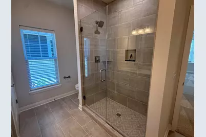 369  Evergreen Ln, Pewaukee, WI 53072 - Photo 15