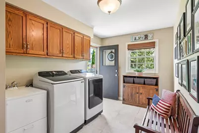 W69N346  Evergreen Blvd, Cedarburg, WI 53012 - Photo 17
