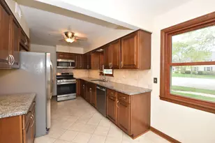 1227 E Kensington Blvd, Shorewood, WI 53211 - Photo 7